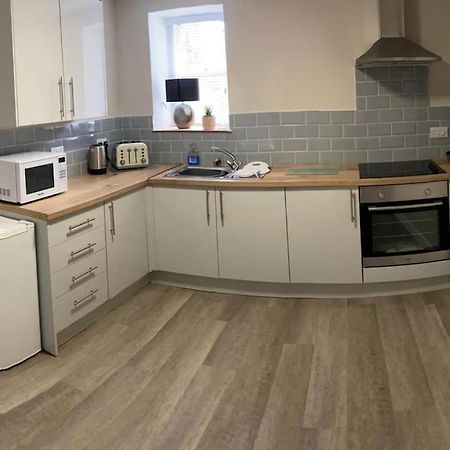 Siop Iwan A Menna Appartement Caernarfon Buitenkant foto