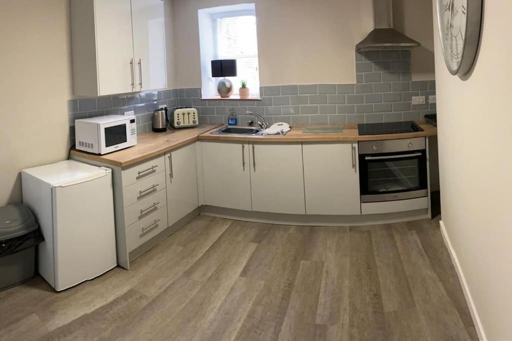 Siop Iwan A Menna Appartement Caernarfon Buitenkant foto