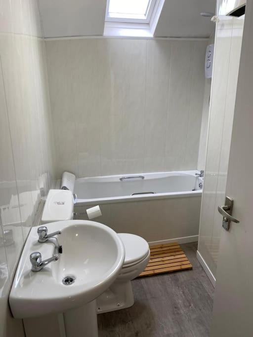 Siop Iwan A Menna Appartement Caernarfon Buitenkant foto