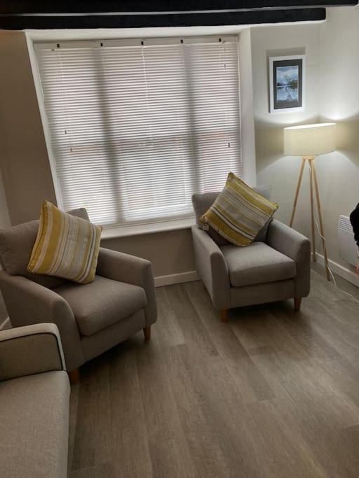 Siop Iwan A Menna Appartement Caernarfon Buitenkant foto